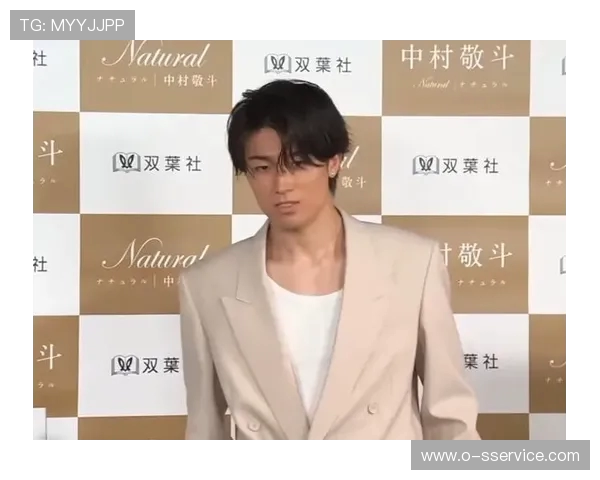 中村敬斗写真发布会引爆东京！女粉丝排长队争睹球星魅力(3)